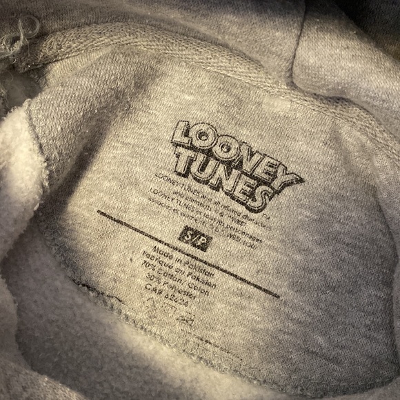 Looney tunes grey sweater!! - Picture 2 of 3